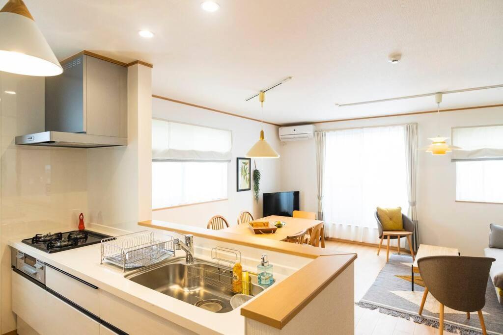 Villa 1棟家貸し切り！潮騒の中で異国情緒溢れるリゾート地「北谷」を満喫：） Hamakawa